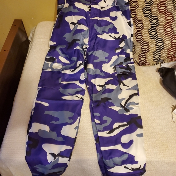 Pant - Picture 3 of 4